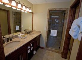 Park City Vacation Rental - Wetgate Lockoff Suite Bath