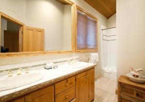 Deer Valley Vacation Rental - Master Bathroom